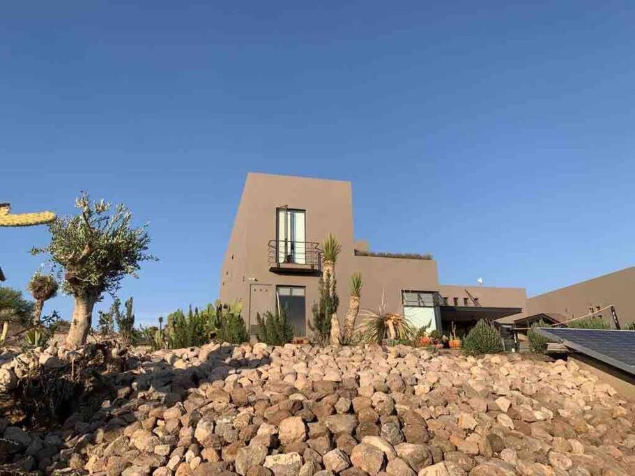 Spectacular Modern Estate In Valle De Los Senderos * San Miguel de Allende